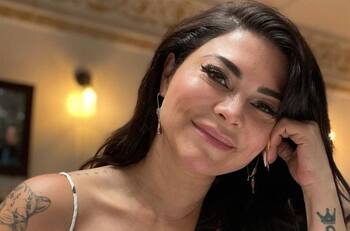 Sin filtros: Antonella Ríos se luce con natural foto en bikini a sus 50 años