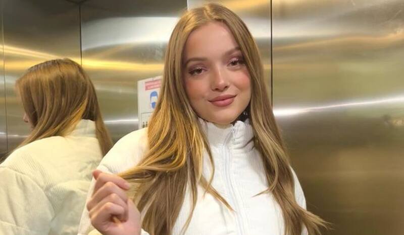 es la hija de Yuyuniz Navas y Álvaro Casanova.