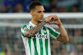 Antony vive horas claves para definir su futuro y el Betis de Pellegrini se ilusiona
