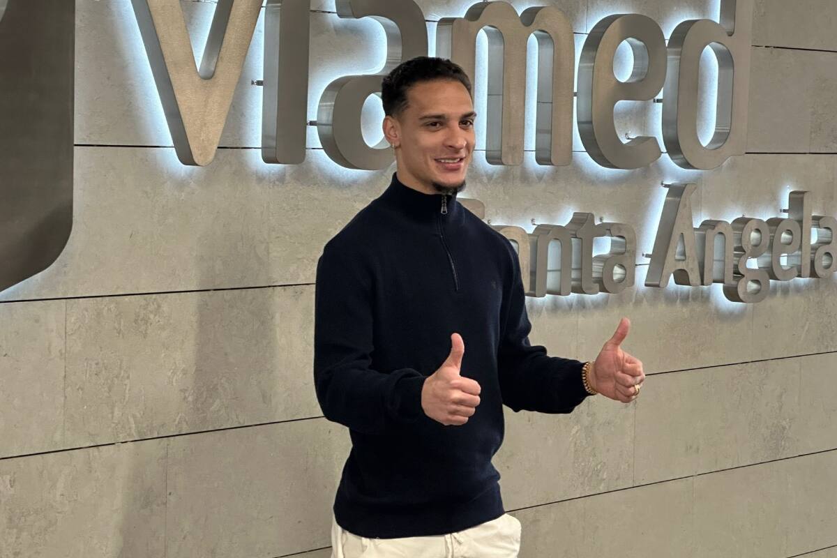 Antony ya está en Sevilla para ser jugador del Real Betis.