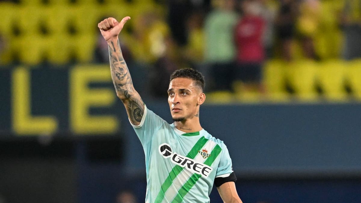 El Manchester United no lo puede creer: Manuel Pellegrini logra lo impensado con Antony en el Betis