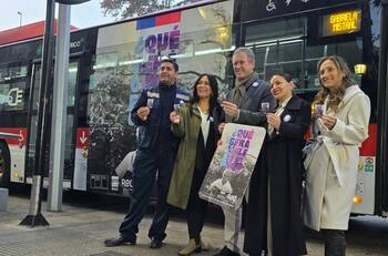 Metro de Santiago lanza nueva tarjeta Bip! de Gabriela Mistral: ¿Cómo es y dónde puedes encontrarla?