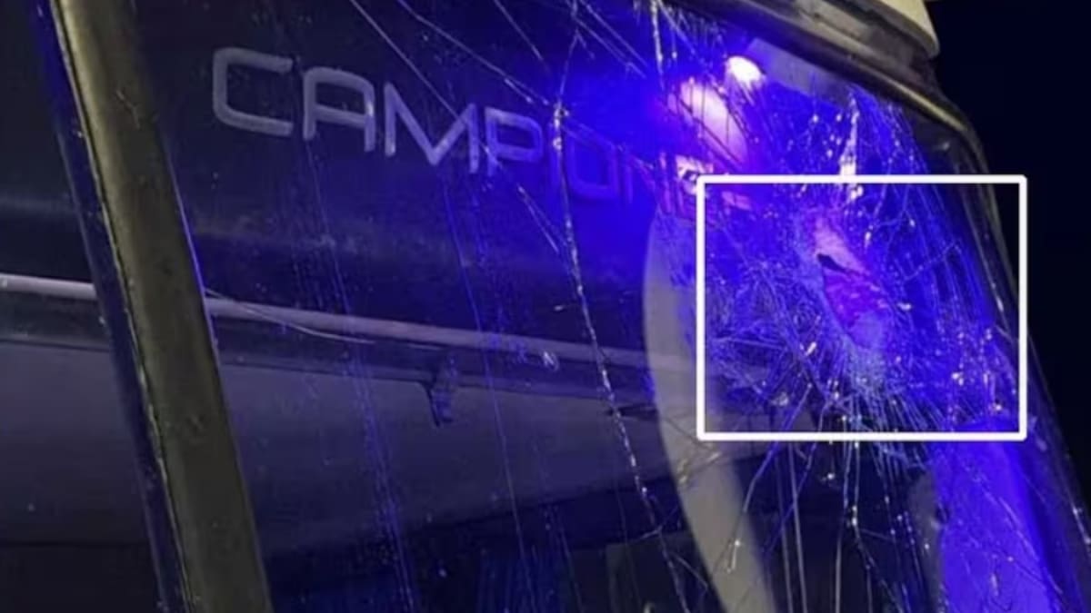 Buses con hinchas de Boca se fueron apedreados de Chile: en Argentina apuntan a barristas de Colo Colo