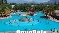 El parque acuático que queda a menos de una hora de Santiago: tiene enormes piscinas, toboganes y jacuzzi