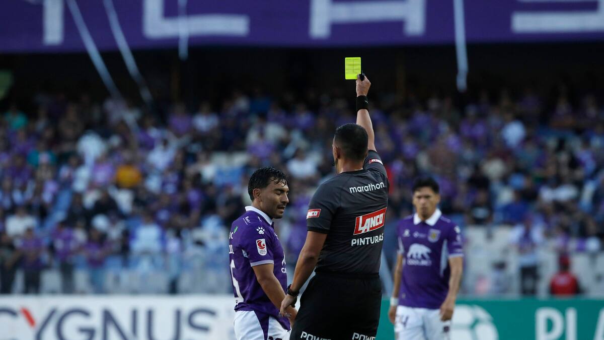 Los tres árbitros chilenos que todavía tienen chances de dirigir en el próximo Mundial