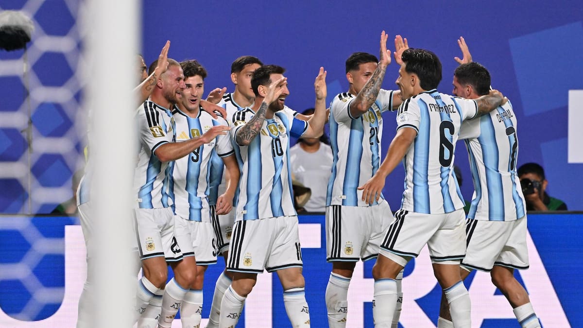 Dos dudas por lesión: Lionel Scaloni sufre para armar el equipo que enfrentará a Cabo Verde en el Mundial 2026
