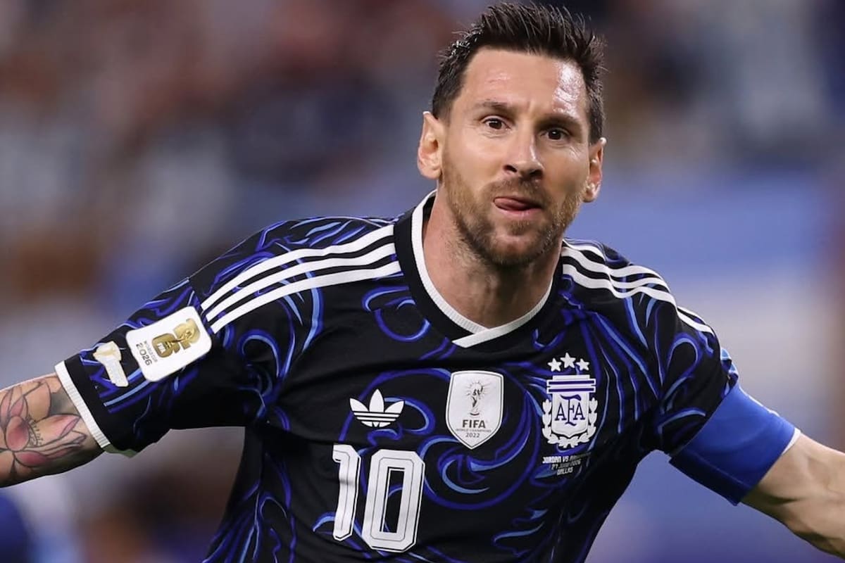 Lionel Messi con la camiseta azul. Foto: @afaseleccion