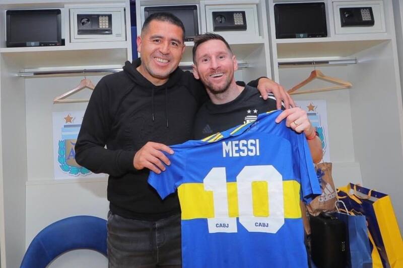 Messi podría ser uno de los invitados de lujo en la despedida de Juan Román Riquelme