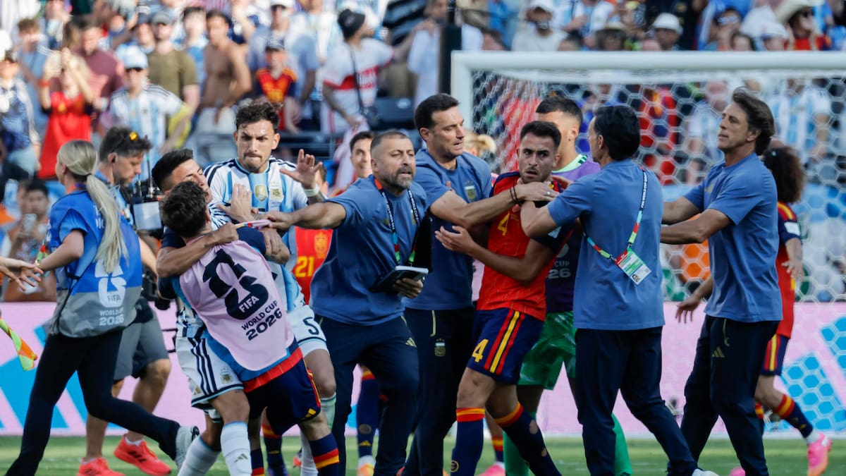“Los argentinos son un grupo de matones violentos y desagradables, y una deshonra para el fútbol”