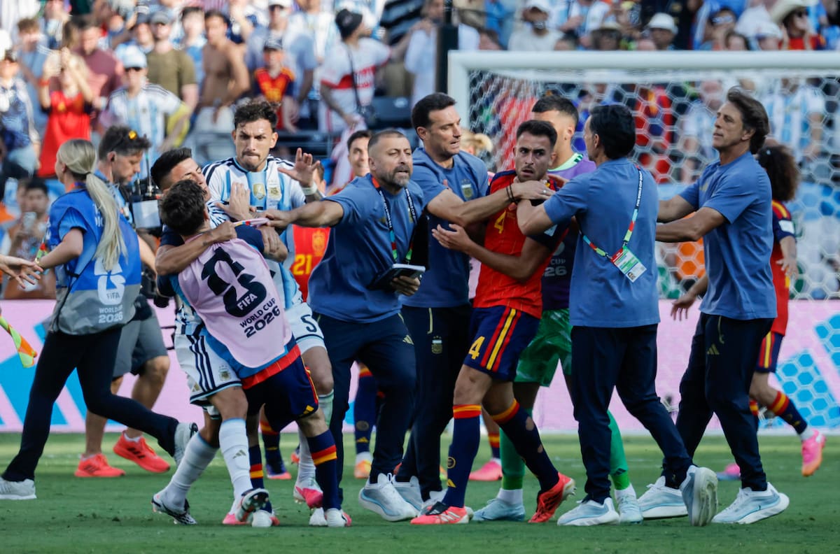 “Los argentinos son un grupo de matones violentos y desagradables; una deshonra para el fútbol”