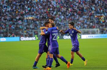 El futbolista mexicano que ahora besa el escudo de Argentina y brilla en el Mundial Sub-20