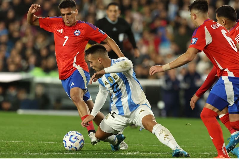 "No hay más", dice Jorge Aravena sobre la Selección Chilena, luego de su derrota ante Argentina. Foto: Agencia Aton.