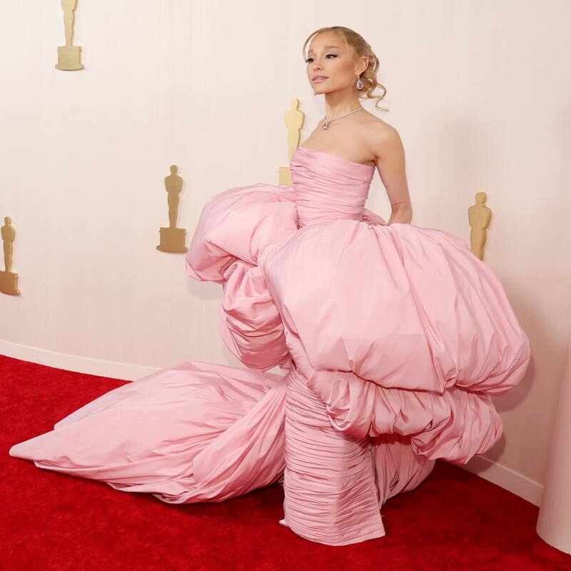 asistió a los premios Oscar 2024.