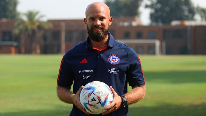 Ariel Leporati es el entrenador que ha liderado el exitoso proceso de Chile Sub-15 en el Sudamericano de la categoría.