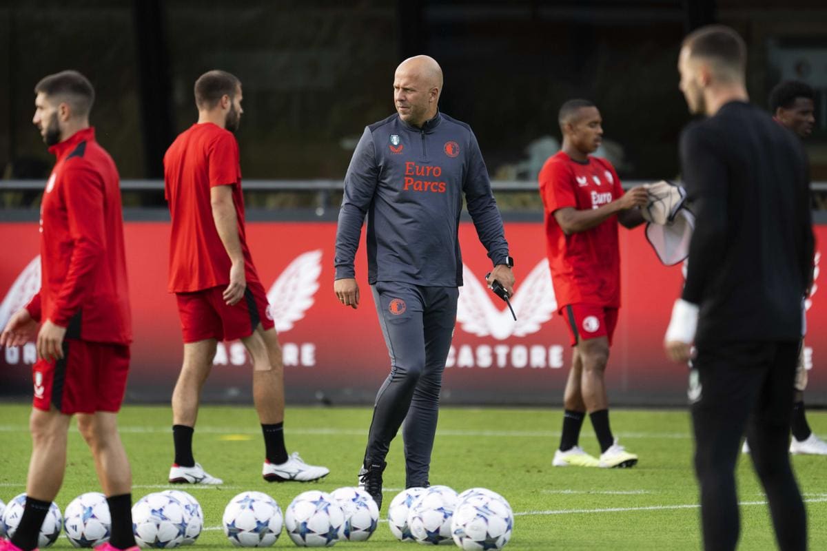El neerlandés dejará el Feyenoord para recalar en Liverpool.
