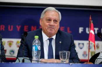 La renovación de Universidad de Chile también contemplaría a Arturo Salah