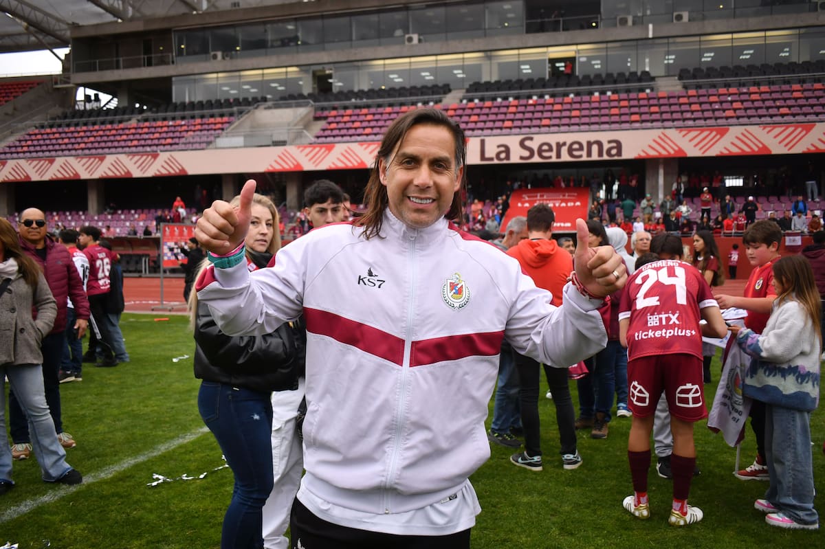 Suena como posible reemplazo de Héctor Robles en Santiago Wandereres