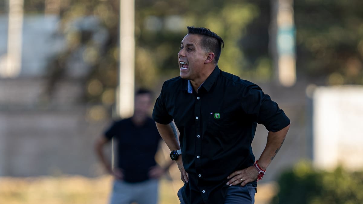 Un excapitán de la U: Arturo Sanhueza a un paso de cerrar un fichaje para Deportes Temuco