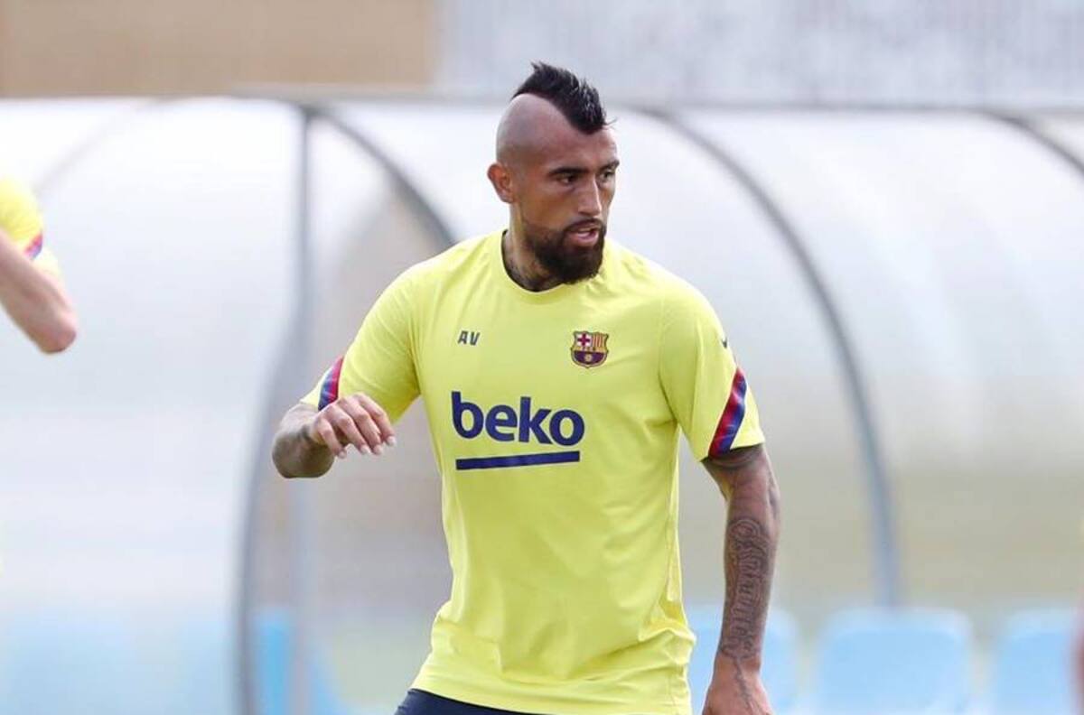 Felipe Bianchi: "Arturo Vidal tiene una enfermedad, lo hemos notado todos"