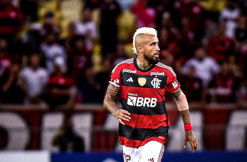 Arturo Vidal busca ser titular en el duelo entre Flamengo y Maringa.