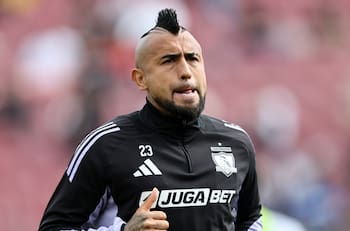 VIDEO | “Hasta el 2060 nos vamos a quedar en Colo Colo”: el recado de Arturo Vidal antes de votar