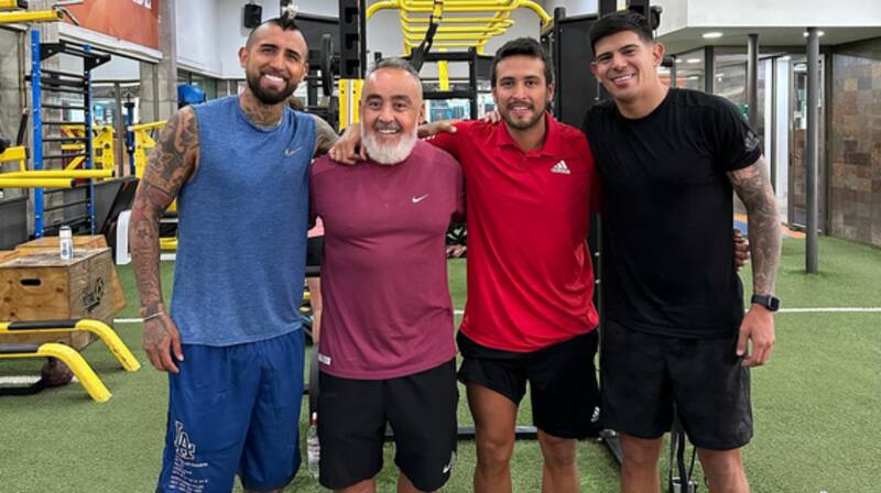 Arturo Vidal entrenó con el actual capitán de Colo Colo, Esteban Pavez.