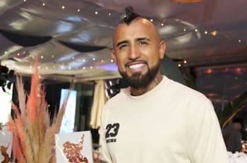 VIDEO | En el sur de Chile: así pasa las vacaciones Arturo Vidal tras finalizar la temporada en Colo Colo