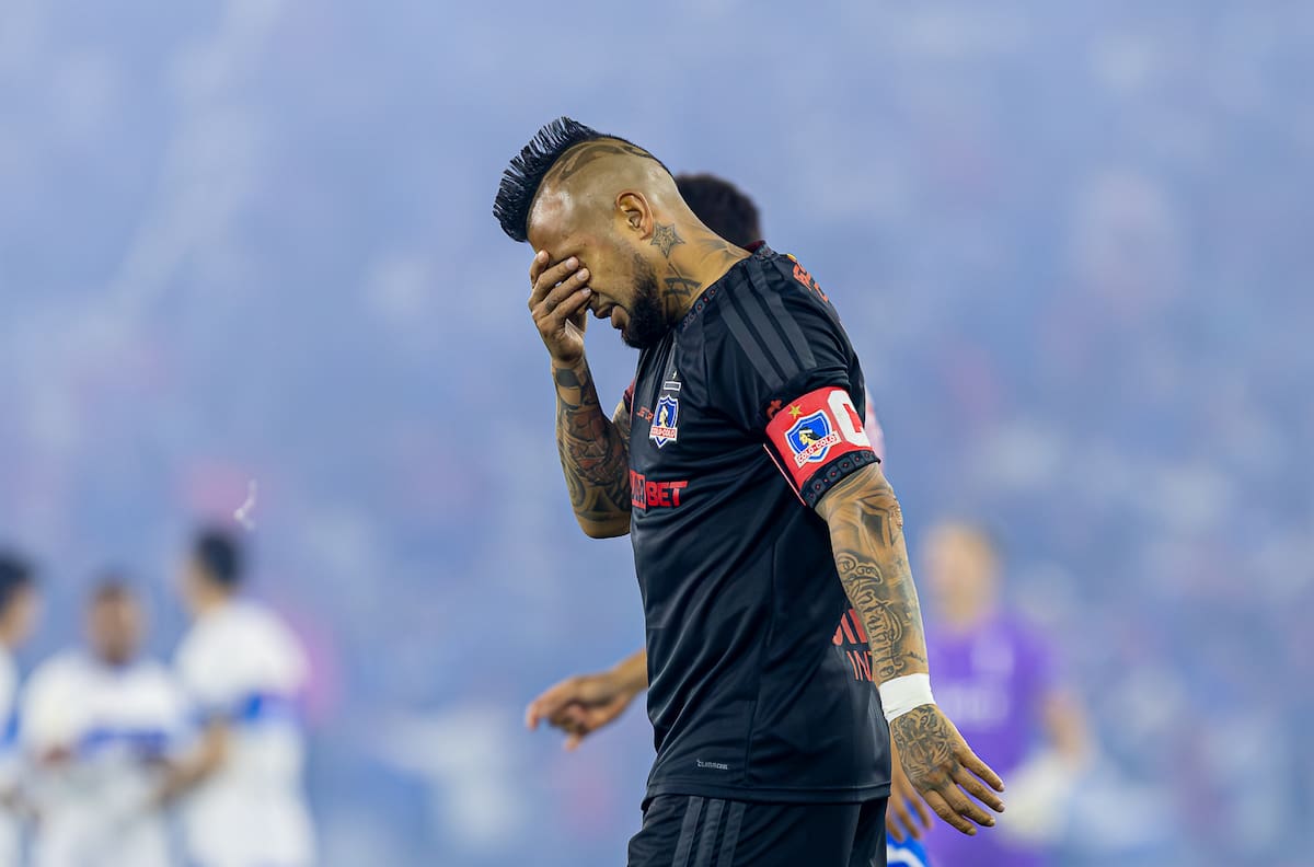 Siguen los líos económicos para Arturo Vidal: revelan vínculo con periodista y millonaria ayuda de Colo-Colo