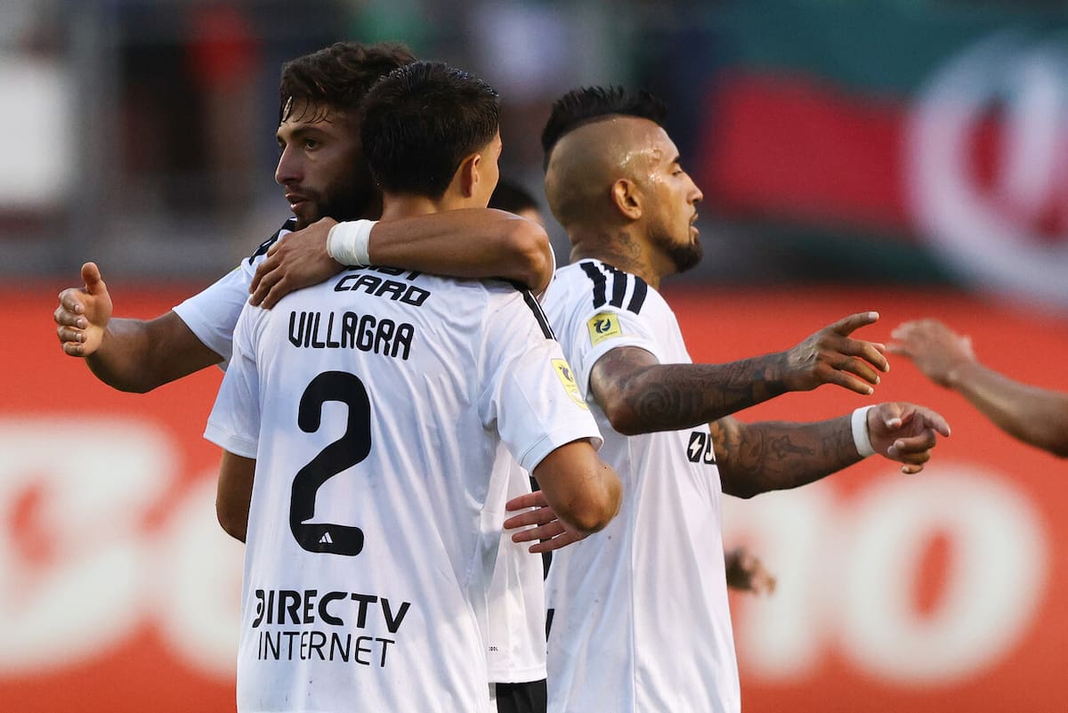 El Rey tiene un nuevo apadrinado en Colo Colo. Foto: Aton.