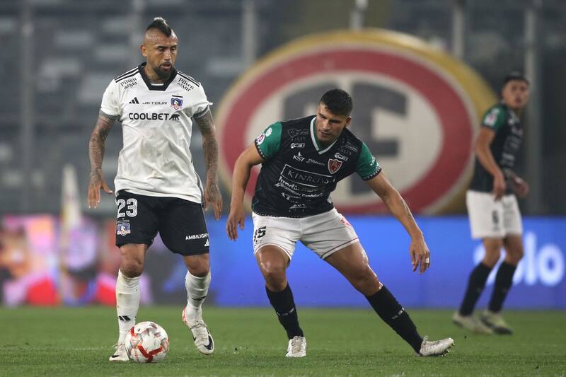 en el partido de Colo Colo contra Copiapó en el Monumental.