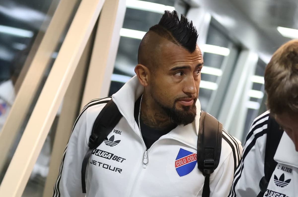 Al nivel de Neymar, Pelé y Cruyff: incluyen a Arturo Vidal en lista de cracks que han visitado Argentina