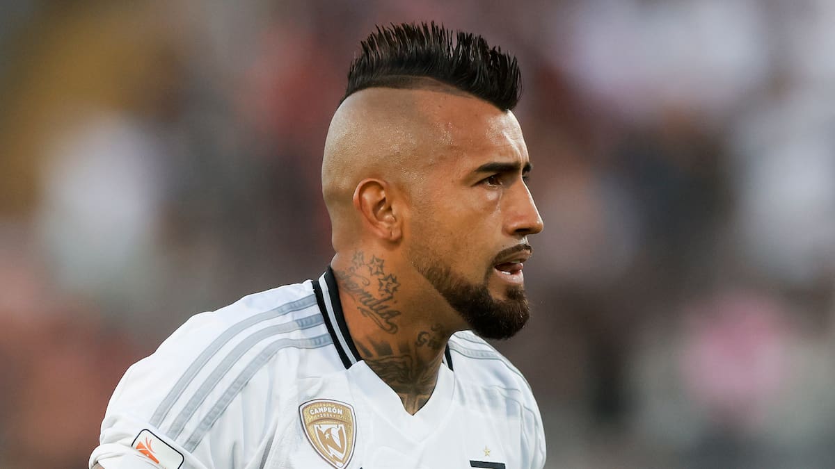 Esto hizo Arturo Vidal el día en que se debía jugar el Superclásico ante U. de Chile