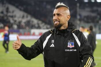 El equipo que busca “robarle” a Arturo Vidal a Colo Colo