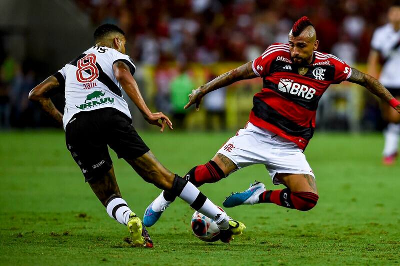 Arturo Vidal sigue sin afianzarse como titular. Crédito: @kingarturo23.