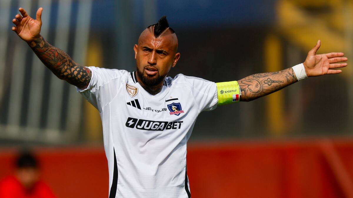 La teleserie entre Arturo Vidal y Blanco y Negro que lo podría dejar fuera de Colo Colo para 2026