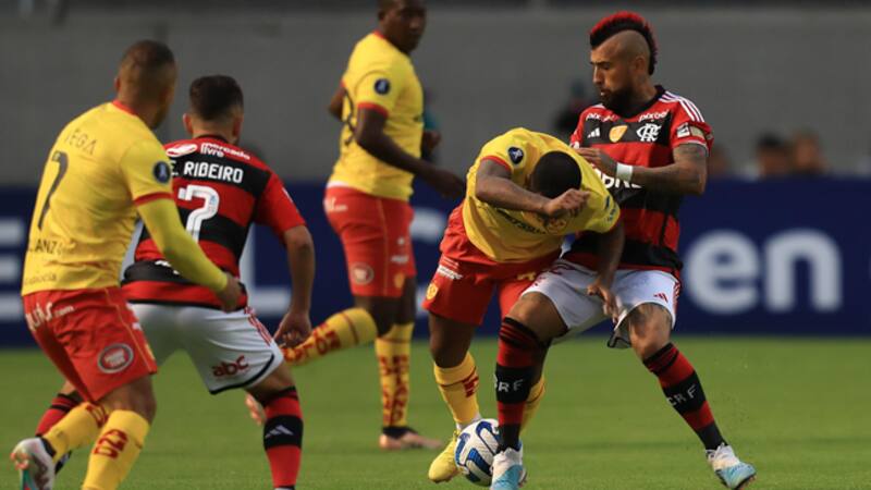 El "King" sufrió con Flamengo una derrota histórica ante Aucas.