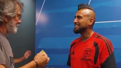 VIDEO | Peñarol sorprende a Arturo Vidal y le entrega dos tremendos regalos: “Un club enorme”