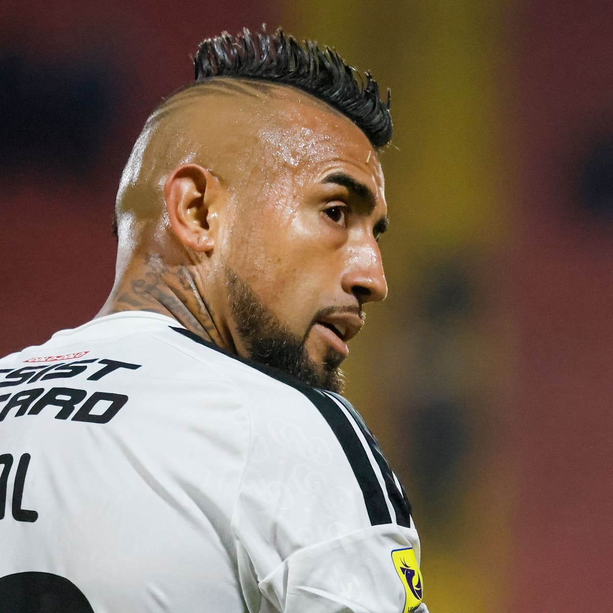 Vuelve Arturo Vidal y la línea de 3: la formación que prepara Colo-Colo para su partido de este lunes