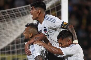 ¡En un partido caliente! Colo Colo empató gracias a un golazo de Arturo Vidal frente a Peñarol