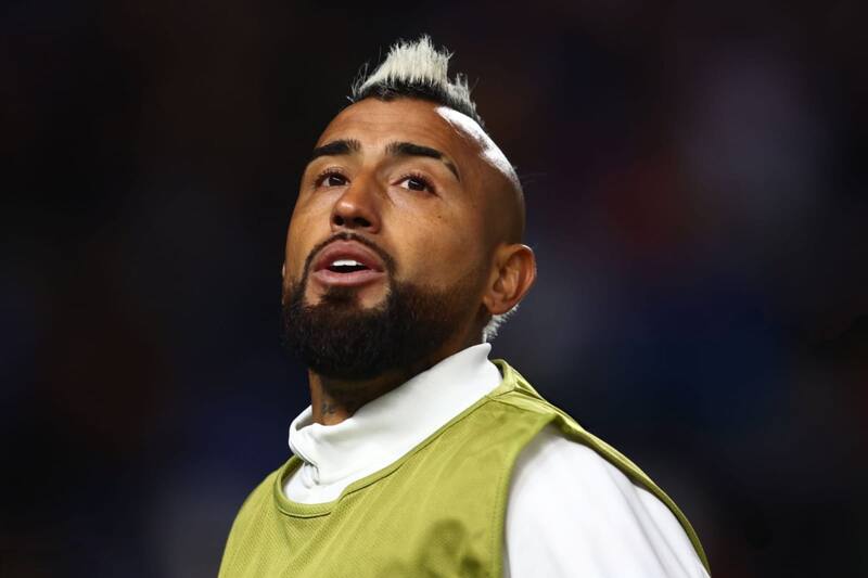 Arturo Vidal sigue en negociaciones con Colo Colo.