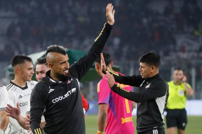 Arturo Vidal y un mes clave para su renovación.