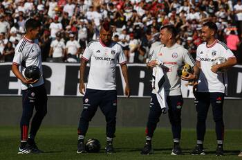 FOTO | El insólito error de Arturo Vidal: confundió a figura del Flamengo con Gabriel Suazo
