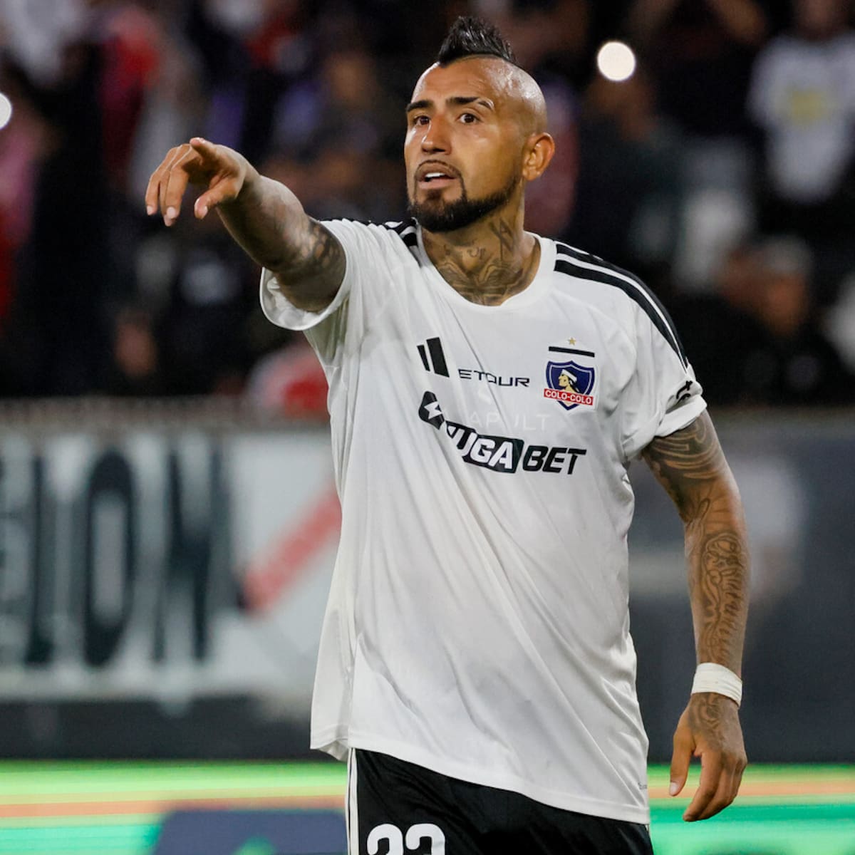 Vuelven Arturo Vidal y Javier Correa: la formación de Colo-Colo para ir por el triunfo contra Ñublense
