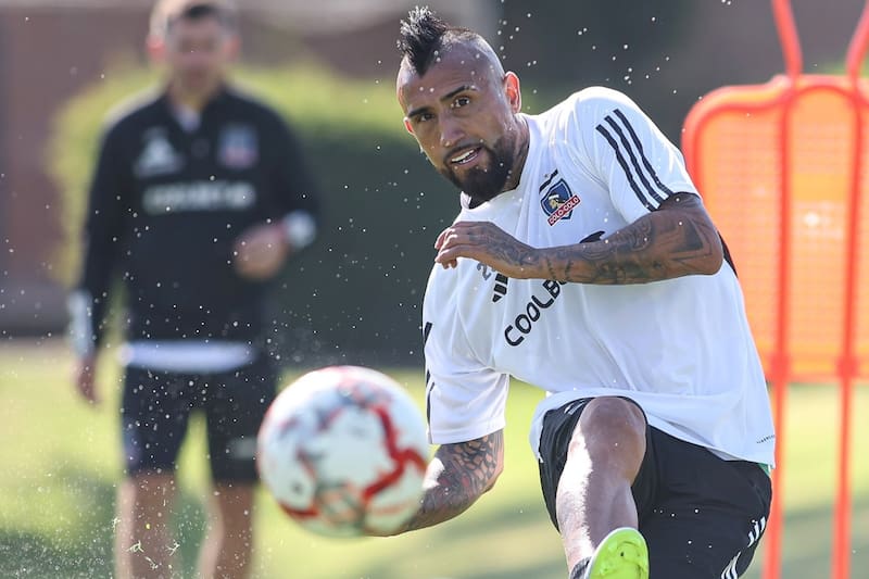 tuvo su primer entrenamiento en Colo Colo.
