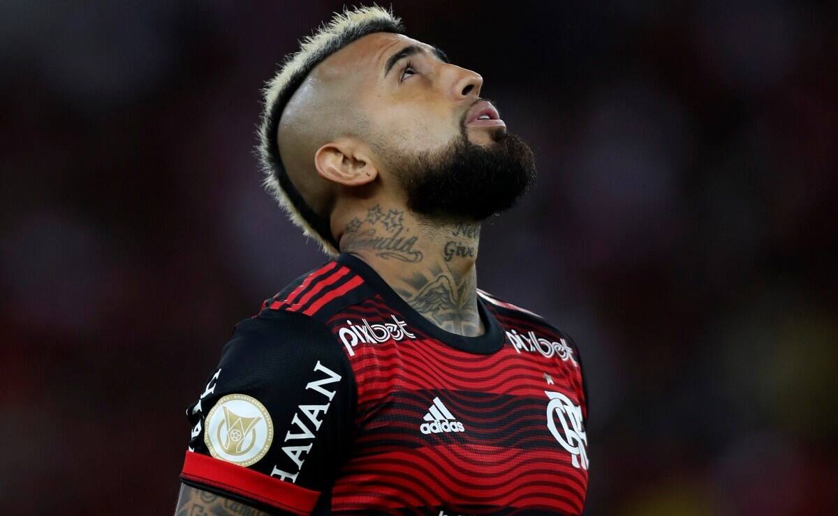 El volante chileno ingresó al quirófano y se perderá el duelo ante el Fluminense.
