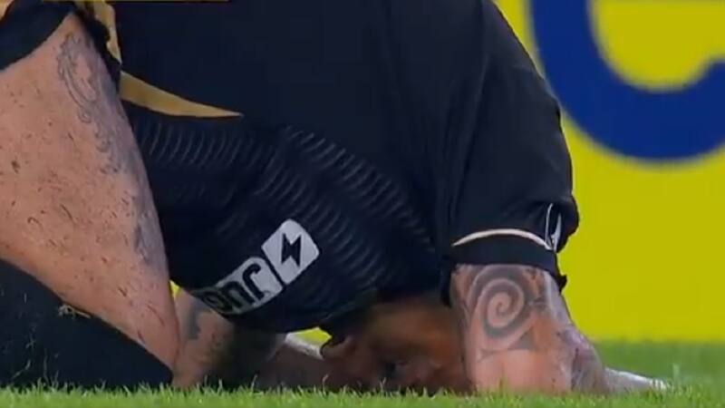 Hasta el King sintió el golpe: la fuerte imagen de Arturo Vidal tras el tercer gol de Racing