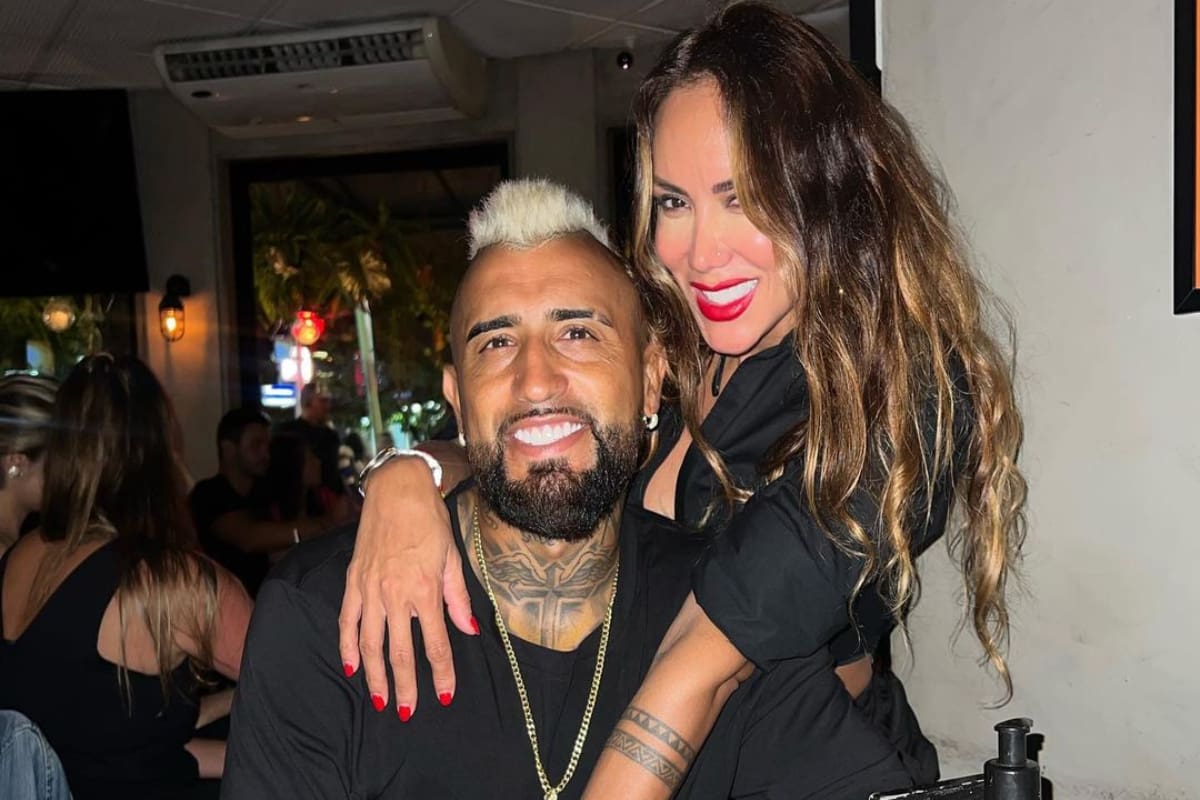 la modelo disfrutó junto a su pareja en la fiesta de Año Nuevo.