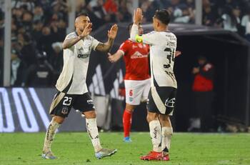 Las decisiones de Fernando Ortiz reabren el debate sobre la capitanía en Colo Colo