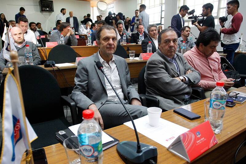 Santiago, 26 de noviembre 2019
Se realiza una nueva Asamblea de Presidentes de la Asociacion Nacional de Futbol Profesional
Dragomir Yankovic/Photosport