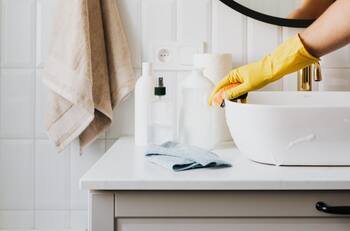 Con esta frecuencia debes lavar tu baño para evitar enfermedades